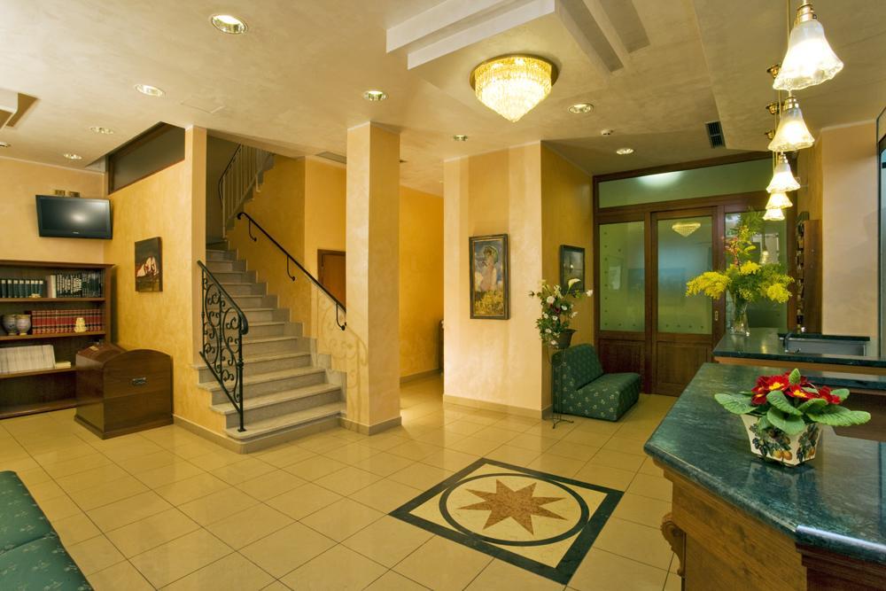 Hotel Andrea'S Rimini Exterior photo